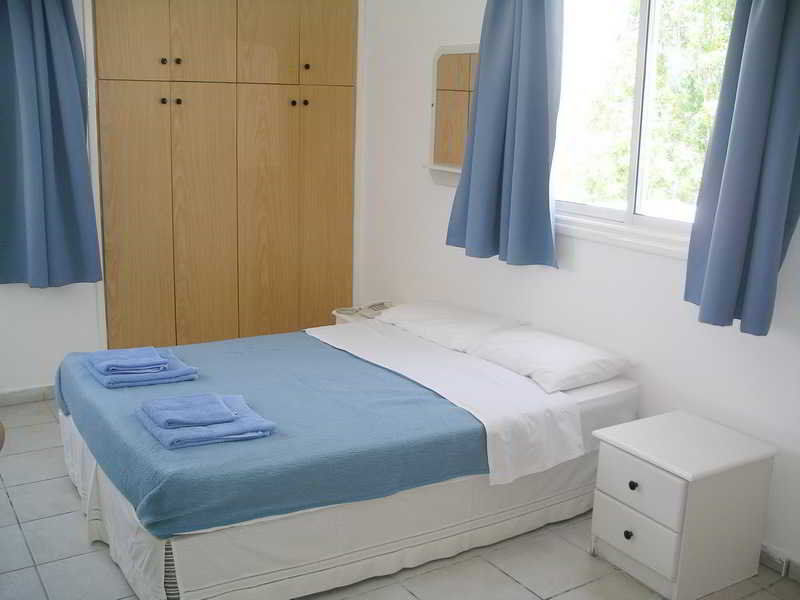 Renos Apartments Polis Eksteriør billede